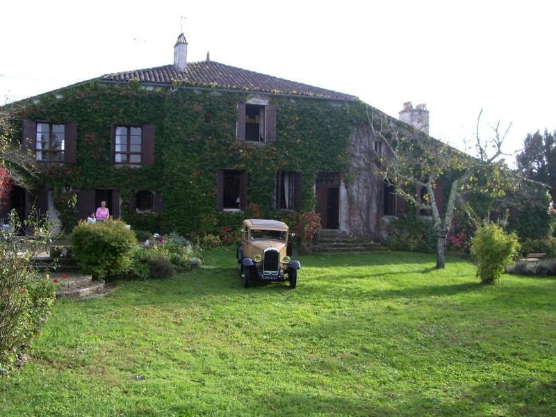 Chez Mamie Et Papi Bed and Breakfast Puynormand Exteriör bild
